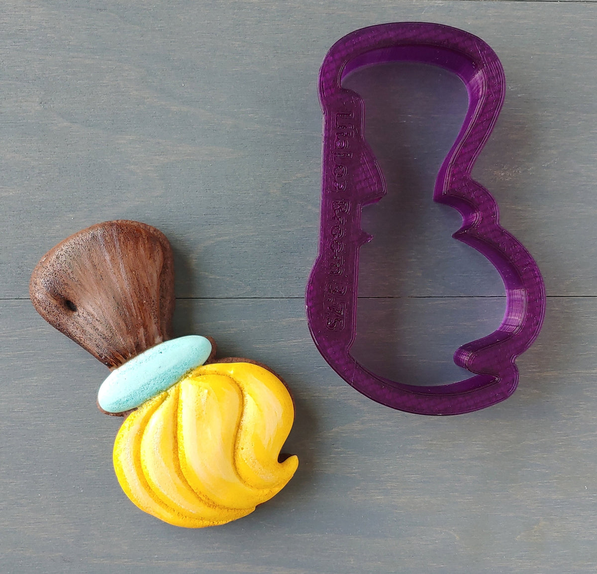 Lilaloa Witch Broom Cookie Cutter Bobbi's Cutters