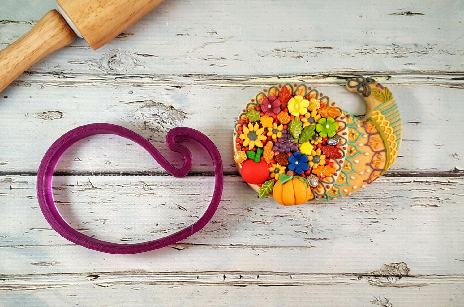 Cornucopia Cookware Cornucopia Plaque Cookie Cutter – Bobbi's Cutters