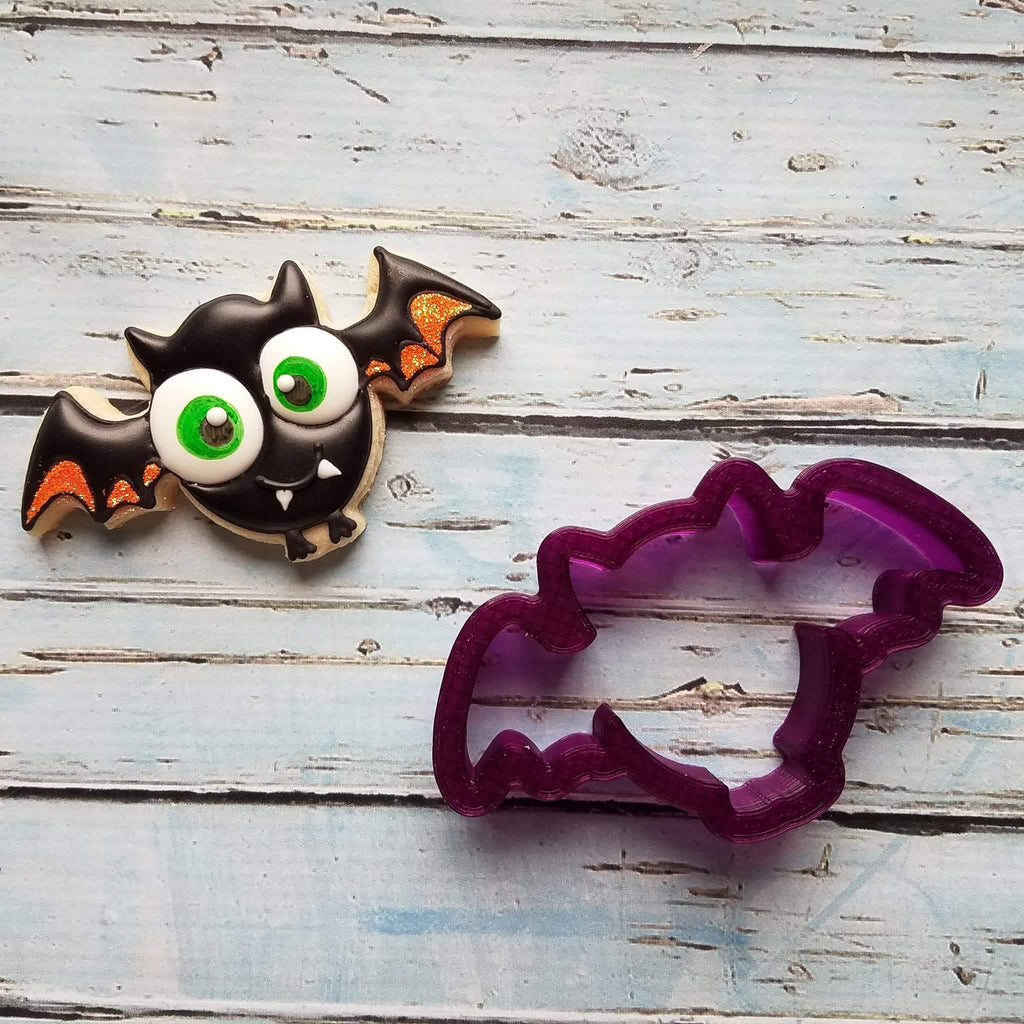 Digital STL File Download for Bat or Halloween Bat Cookie Cutter or Fondant Cutter and Clay Cutter