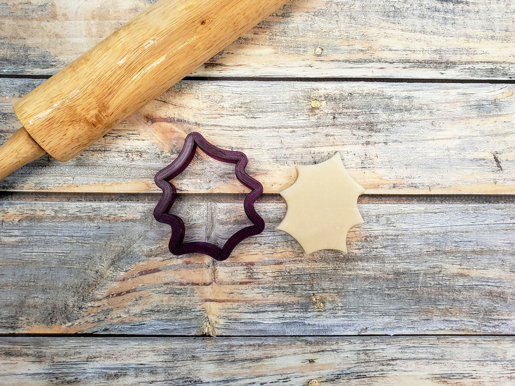 Holly Leaf Cookie Cutter (circle not included) and Fondant Cutter and Clay Cutter