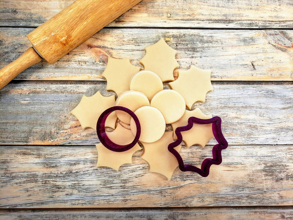 Holly Leaf Cookie Cutter (circle not included) and Fondant Cutter and Clay Cutter