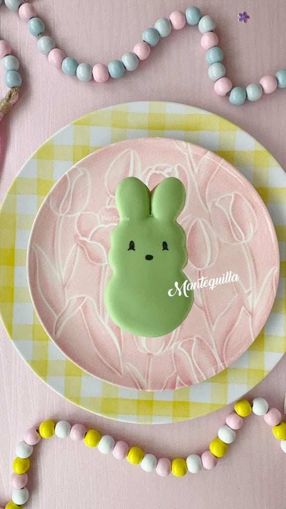 Easter Themed Cookie Cutters by Mantequilla